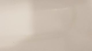 Sborrata in vasca, sega mattutina