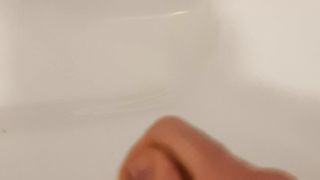 Sborrata in vasca, sega mattutina