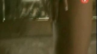 Brunetta dilettante scopata in taxi