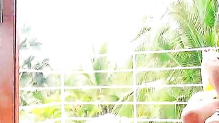 Anteprima del video: Teen latina si masturba sulla terrazza