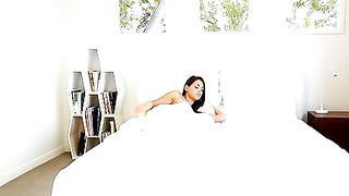 Due teen latine sexy