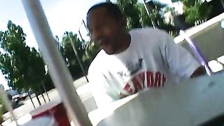 Cazzo nero grosso allarga la mia fica