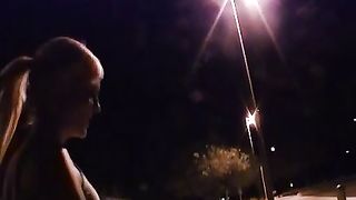 Lei ama leccare il buco del culo