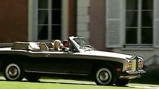 Milf francese scopata da un meccanico