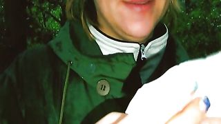 Pompino outdoor da moglie italiana