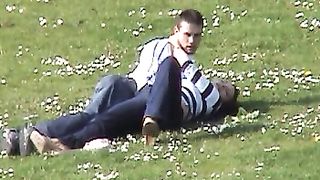 Diciottenne bellissima sborrata in gola