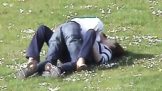 Diciottenne bellissima sborrata in gola