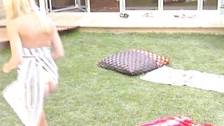 Anale doloroso per teen porca