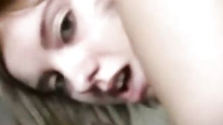 Troietta teen scopata da cinquantenne peloso