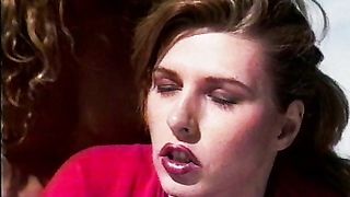 Figa bruna scopata sulla neve