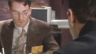 Segretaria ninfomane con gli occhiali