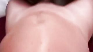 Sborrata sul culo di mamma