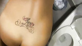 Bella fidanzata scopata in bagno