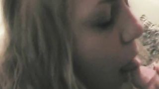 Bionda porca di Firenze fa pompini