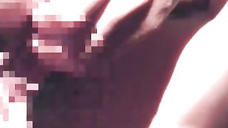 Studentessa asiatica abusata a scuola