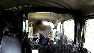 Pompino da calda turista bionda