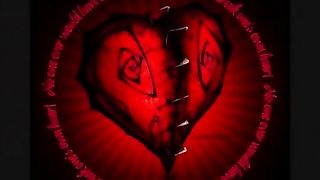 Rossa gioca con un dildo in cam