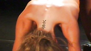 Porno fetish con Roxanne Hall