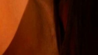 Sexy lesbiche stuzzicano le loro pussy