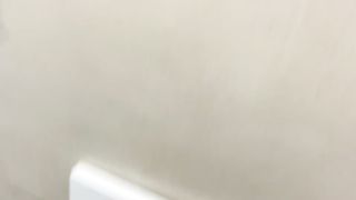 Nel cesso d’ikea mi sego mmmm