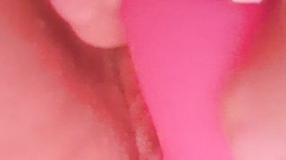 Mia moglie gode con un dildo...