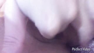 Bella troia si masturba