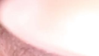 Giovane amica maiala si masturba per me