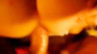 Un culetto che fa fa la boccuccia...