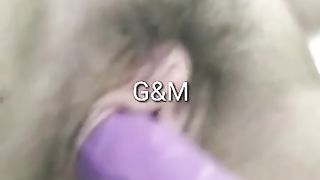 VENGO MENTRE MI SFONDO LA FIGA CON UN VIBRATORE