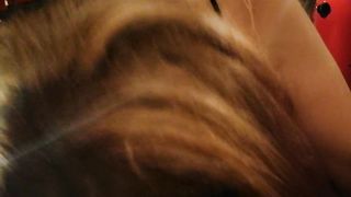 COMMESSA fa una pompa e prende sborra !