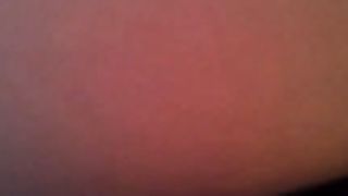 Prima mi mena il cazzo e poi se lo mette in figa