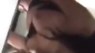 Ragazzo erasmus scopa la mia amica