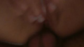 Lei ORGASMA mentre le spacco IL CULO e poi le SBORRO dentro !!