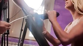 Provino porno per Noemi Blonde