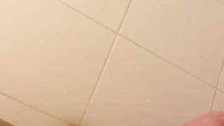 Sega sega sotto doccia