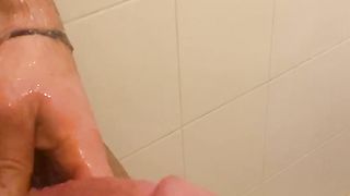 Sega sega sotto doccia