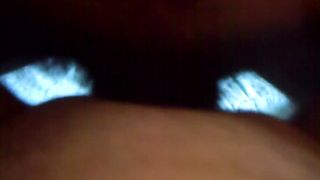 Ora me la scopo a gambe aperte