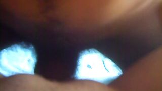 Ora me la scopo a gambe aperte