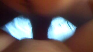 Ora me la scopo a gambe aperte