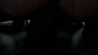 Mi scopo con un grosso dildo