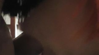 Pompino con parrucca rossa