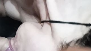 Soddisfo il micro cazzo del mio cornuto