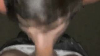 Succhio il cazzone di un amico gay per strada