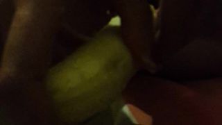 Mia moglie Lynda mi prepara la banana...