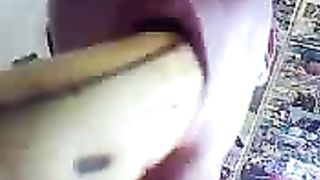 Amicletta con banana 2