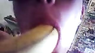 Amicletta con banana 2