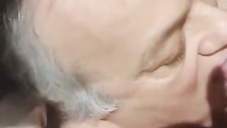 Marito frocio tradisce con un ragazzo marocchino