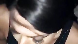 Pompino da calda signora bruna a grosso cazzo