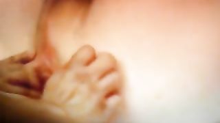 Fisting a due mani 2