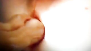 Fisting a due mani 2